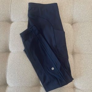 Lululemon Fast and Free 28” Size 10 - Navy